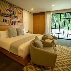 Dex Hotel